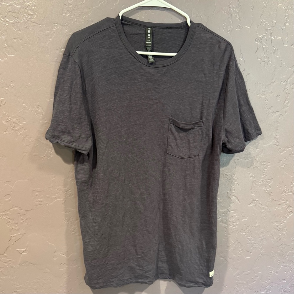 Vuori Charcoal Short Sleeve Tee - M